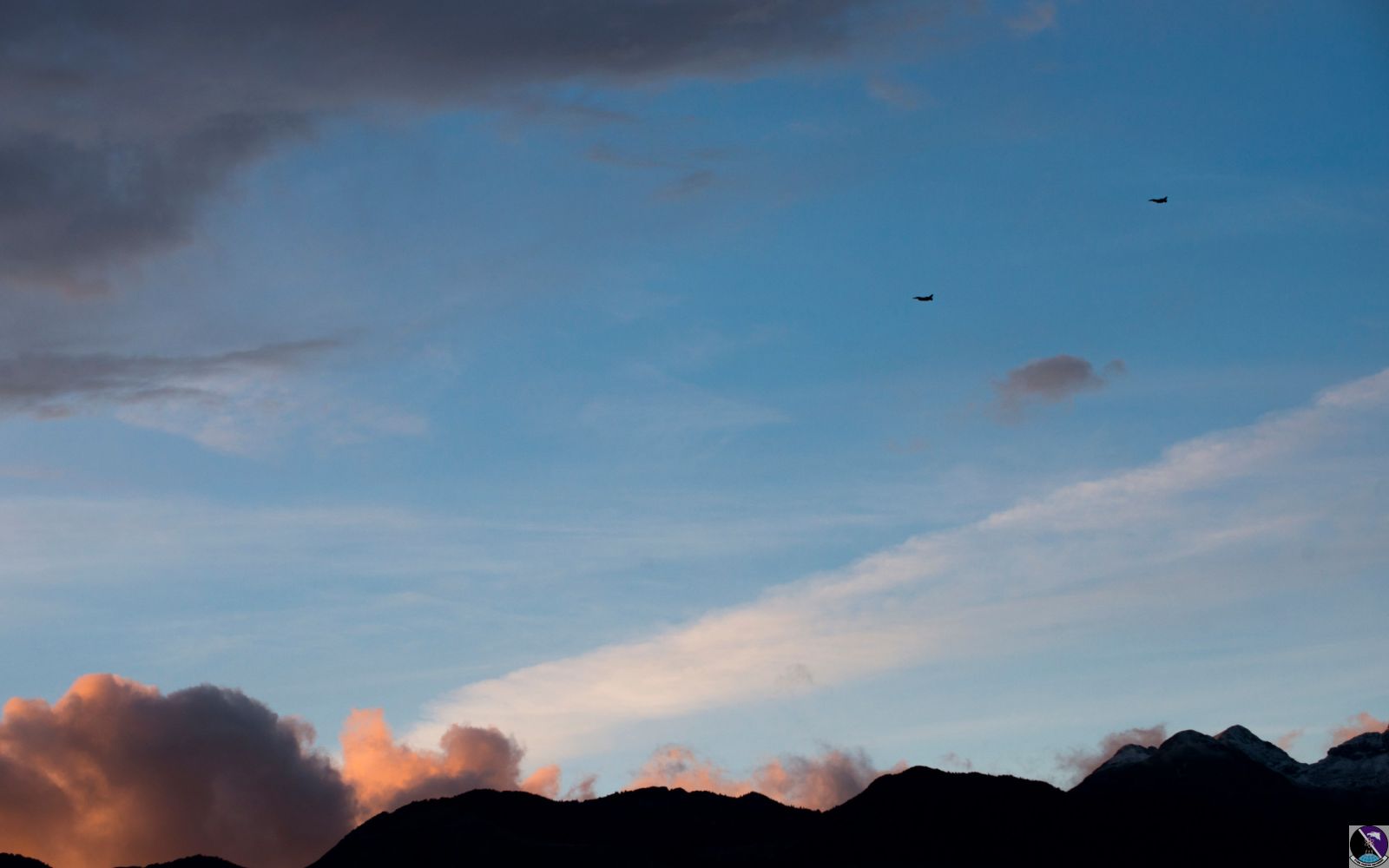 Birds of a feather: F-16s train over Aviano skies